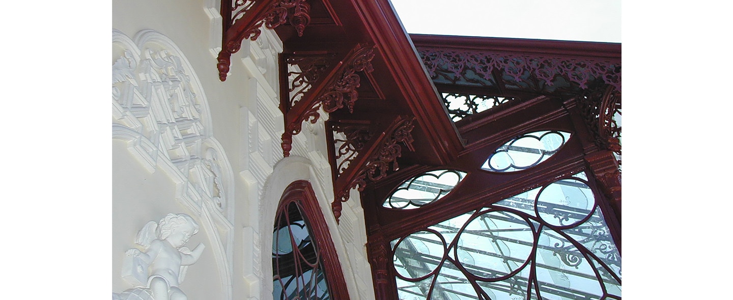 p0249_1440x590_03g-2