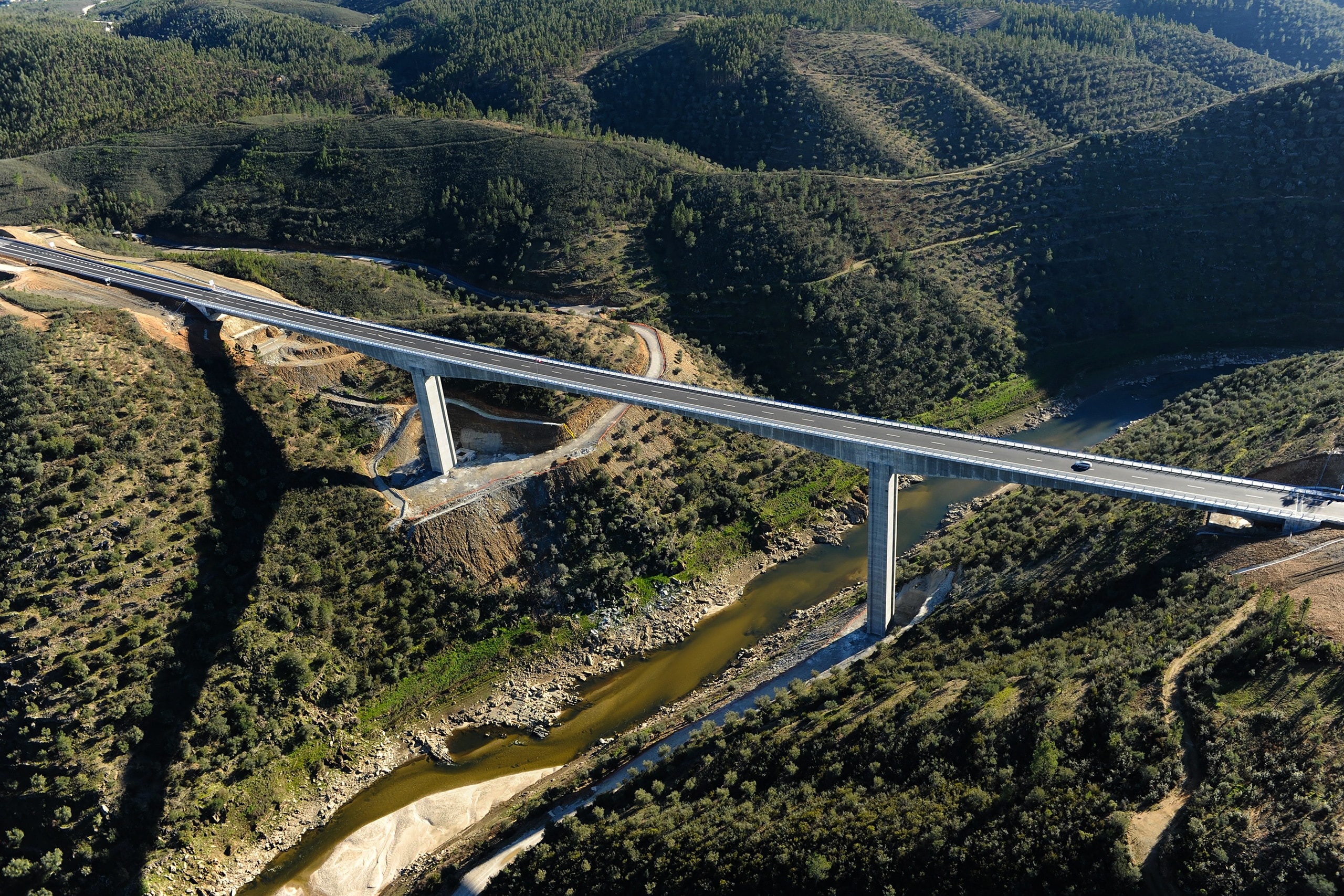  Ponte sobre o Rio Ocreza