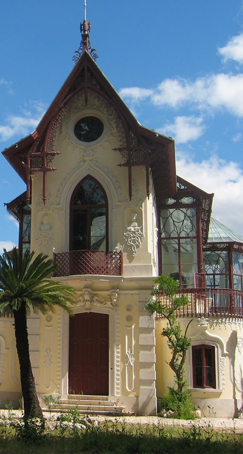 Desde os desafios de novas estruturas arrojadas ao respeito pela história na reabilitação de construções existentes, a A2P tem um vasto leque de projeto de estruturas de edifícios.